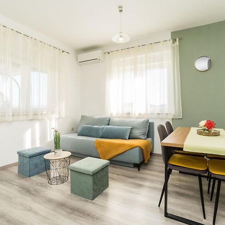 Apartments Matilda Сукошан Екстер'єр фото