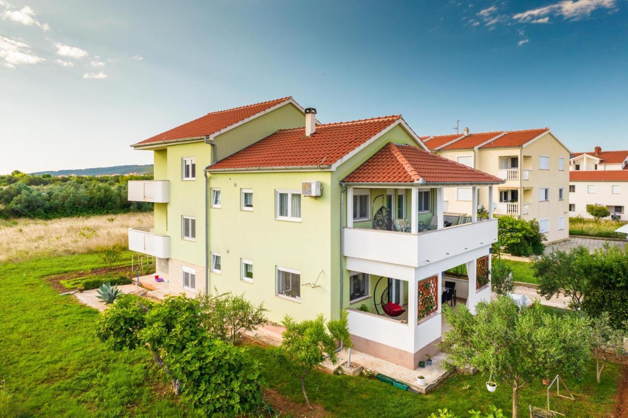 Apartments Matilda Сукошан Екстер'єр фото